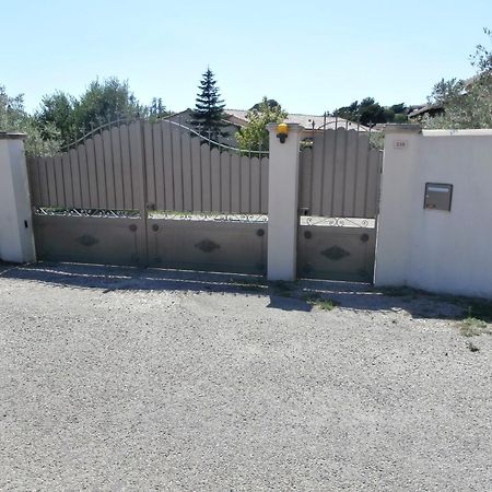 Gite A Caromb Exterior photo