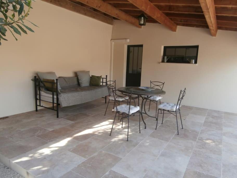 Gite A Caromb Exterior photo